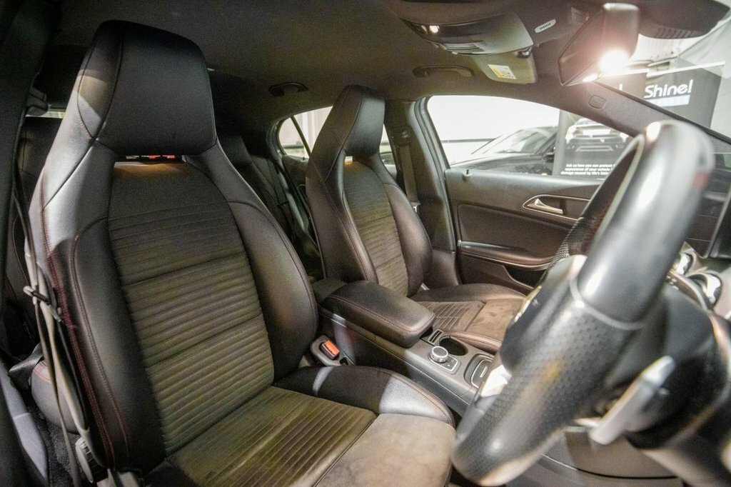 Mercedes-Benz GLA Class 2.1L Amg Line VX67TPO Grey #2