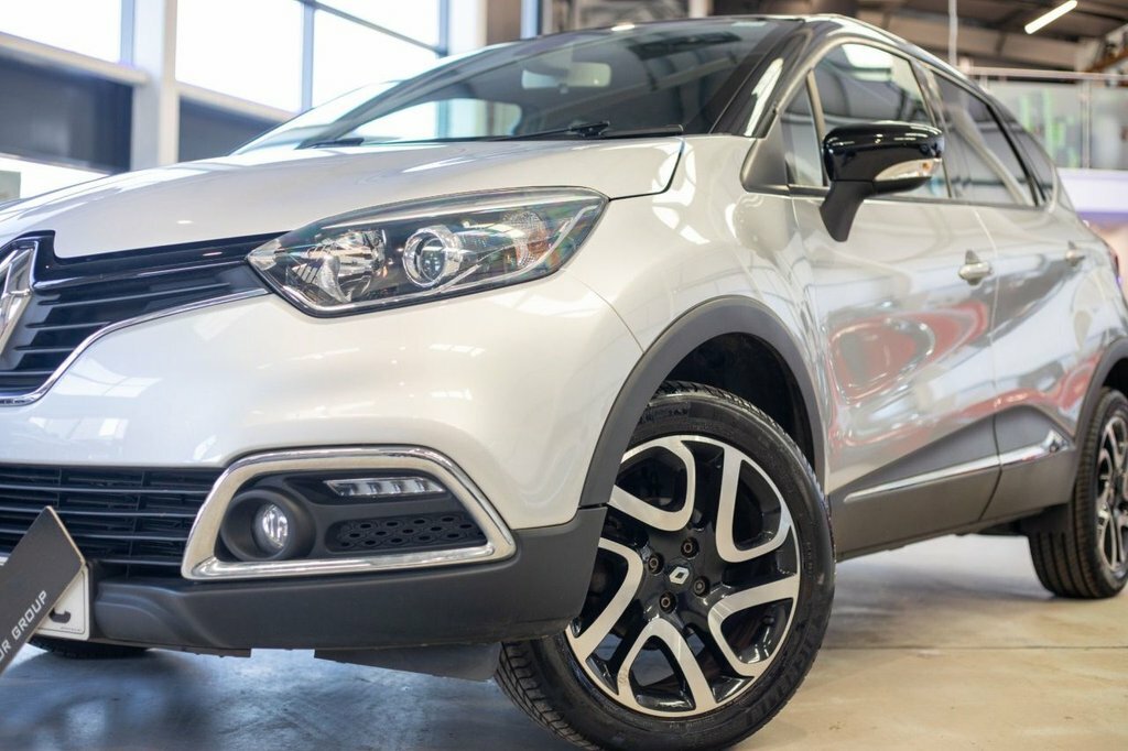 Renault Captur 0.9L Dynamique S Nav Silver #6