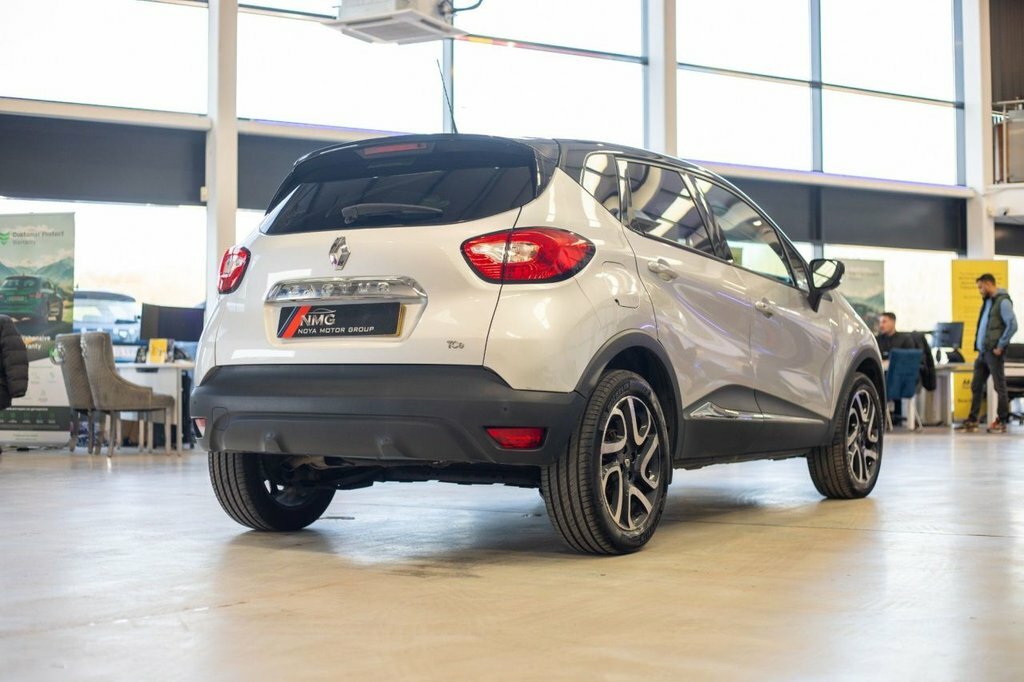 Renault Captur 0.9L Dynamique S Nav Silver #4