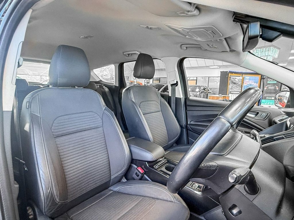 Ford Kuga 2L Titanium FD18XVX Black #3
