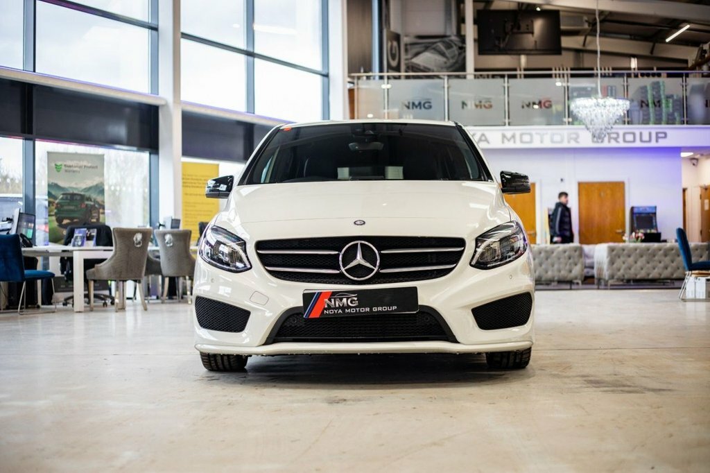 Mercedes-Benz B Class 2.1L Amg Line White #4