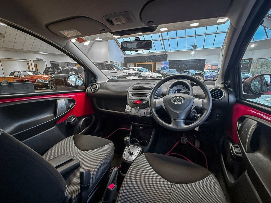 Toyota Aygo 1L Move YG14RFE Red #2