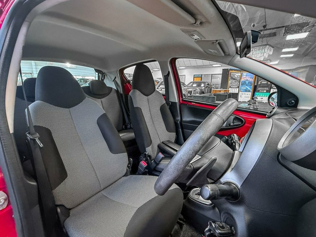 Toyota Aygo 1L Move YG14RFE Red #3