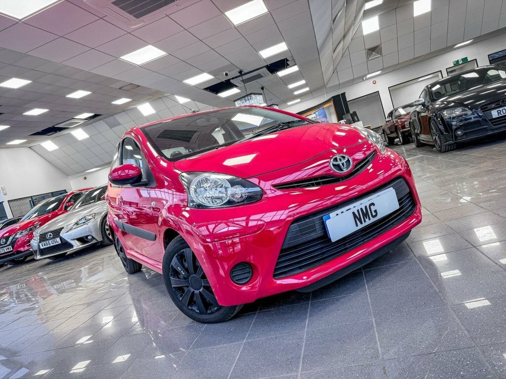 Toyota Aygo 1L Move Red