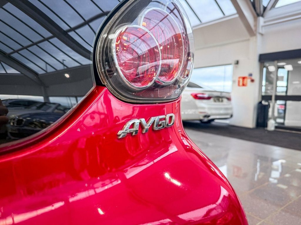 Toyota Aygo 1L Move YG14RFE Red #5