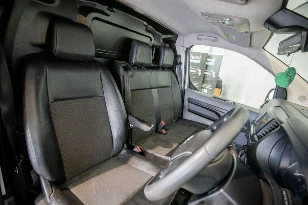 Vauxhall Vivaro 1.5L Dynamic 6Dr DV69KRN White #3