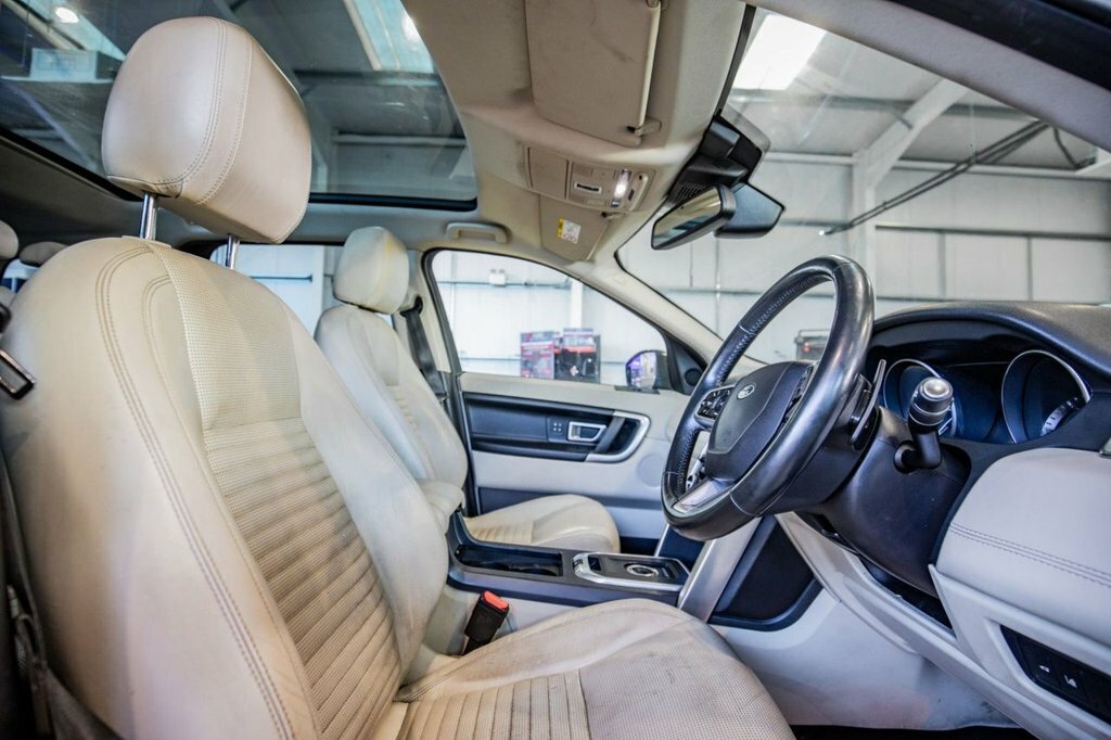 Land Rover Discovery Sport 2L Hse Luxury L5BYB Brown #2