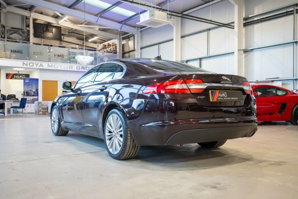 Jaguar XF 2.2L Portfolio MF14VVN Red #4