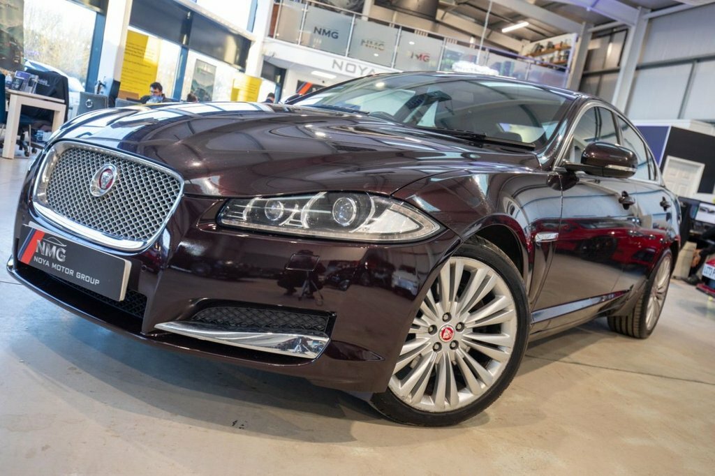 Jaguar XF 2.2L Portfolio MF14VVN Red #5