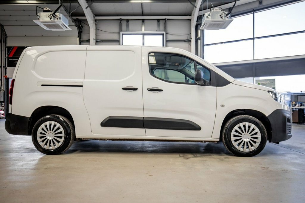 Citroen Berlingo 1.5L Enterprise Xl 6Dr CA69YHV White #6