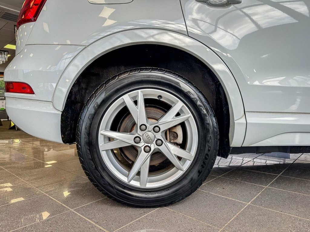 Audi Q3 2L Se White #6