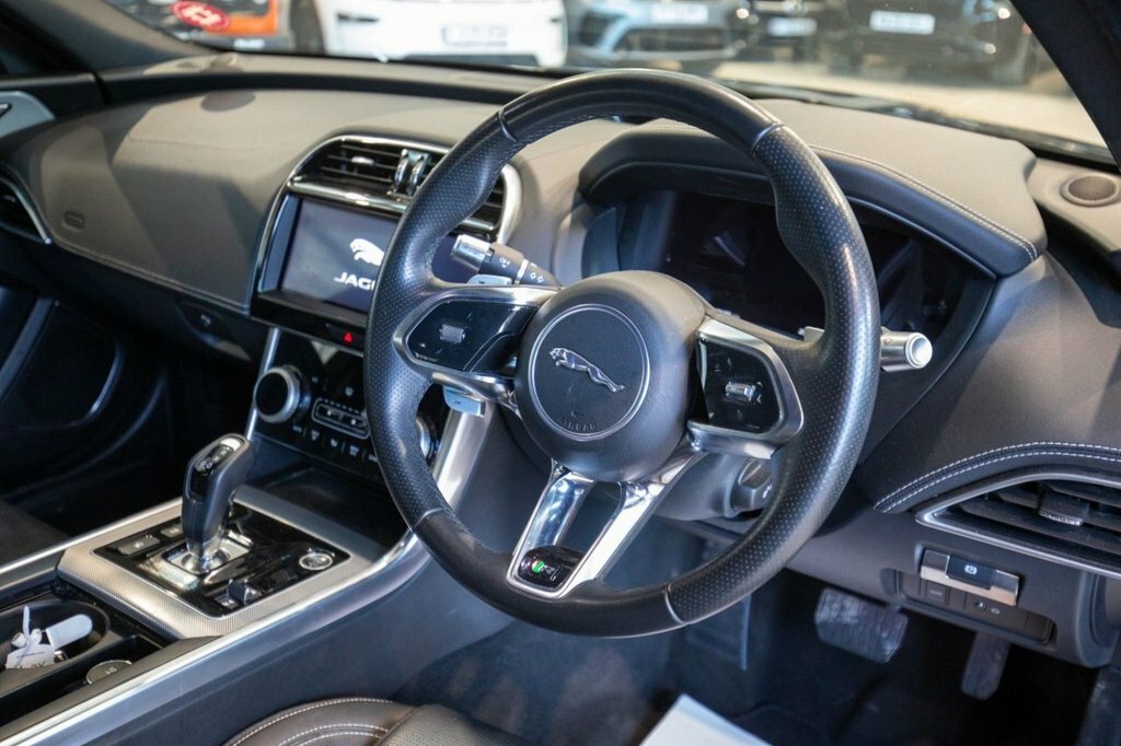Jaguar XE 2L R-dynamic Se KN69XMX Blue #2