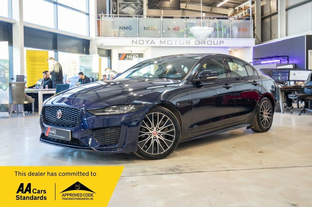 Jaguar XE 2L R-dynamic Se Blue