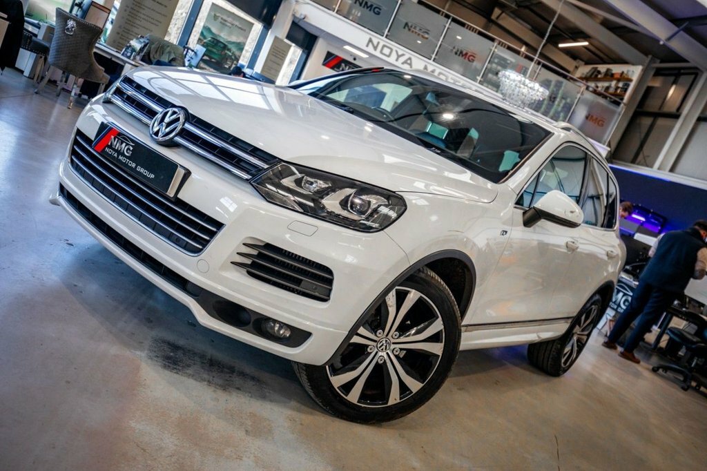 Volkswagen Touareg 3L R-line FV14YVO White #6