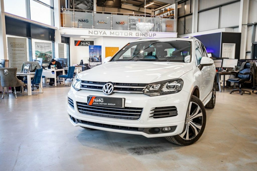 Volkswagen Touareg 3L R-line FV14YVO White #5