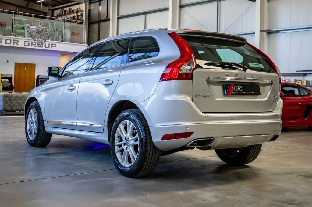 Volvo XC60 2.4L Se Lux Nav Silver #4