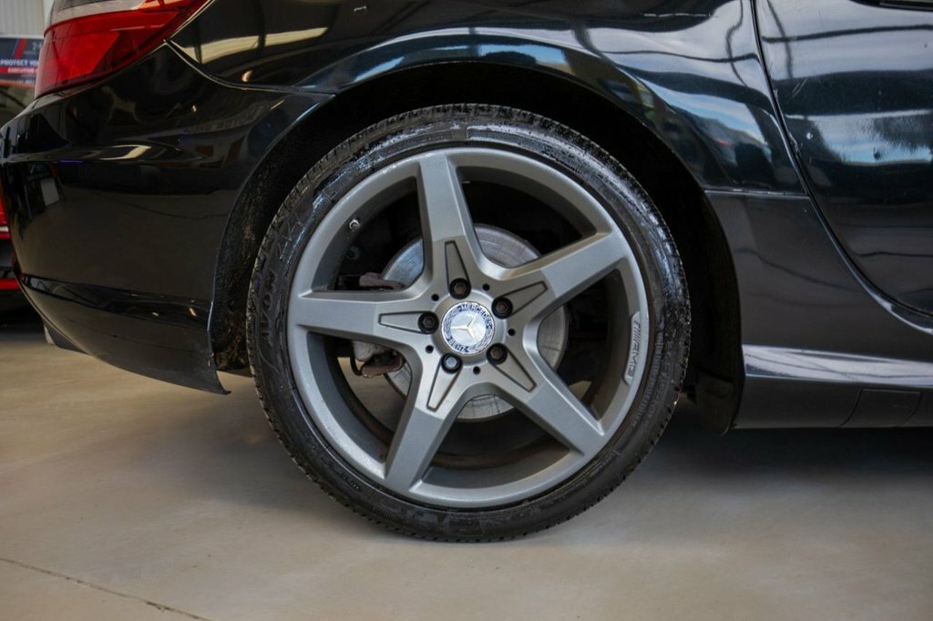 Mercedes-Benz SLK 2.1L Amg Sport PY64HJJ Black #6