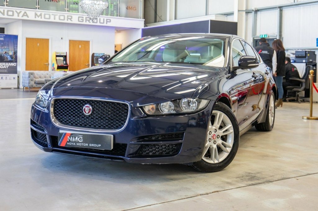 Jaguar XE 2L Prestige Blue #5