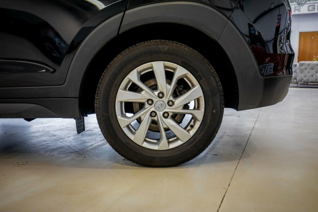 Hyundai Tucson 1.6L Se Nav ET19XPG Black #6