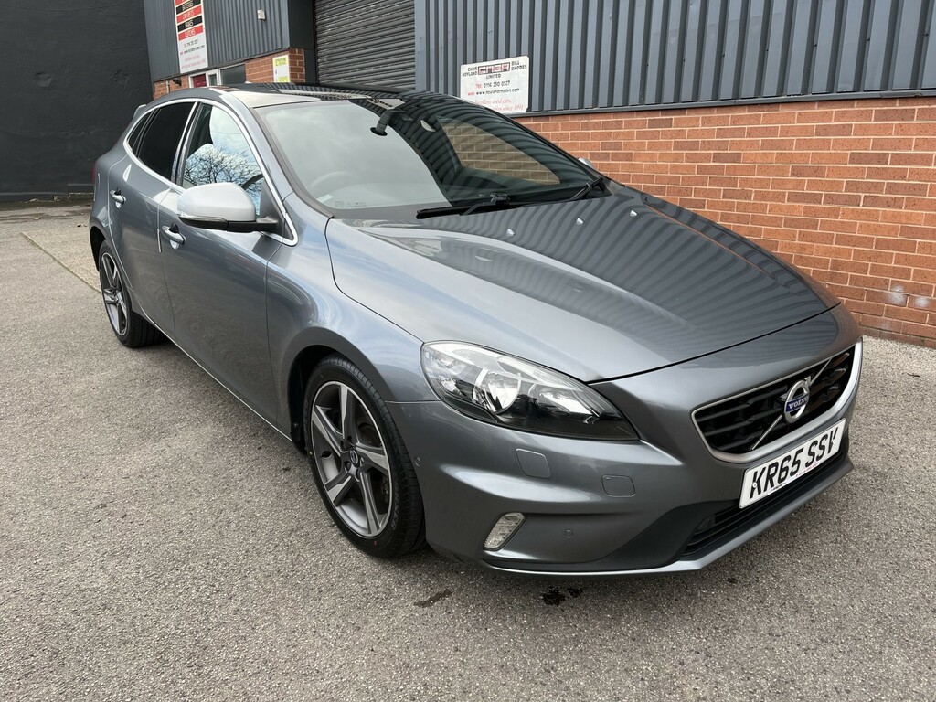 Volvo V40 2.0 R-design T3 2015 Grey