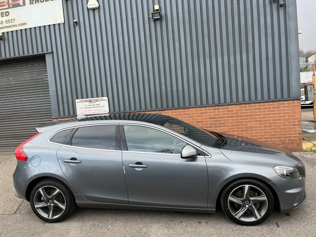 Volvo V40 2.0 R-design T3 2015 Grey #2