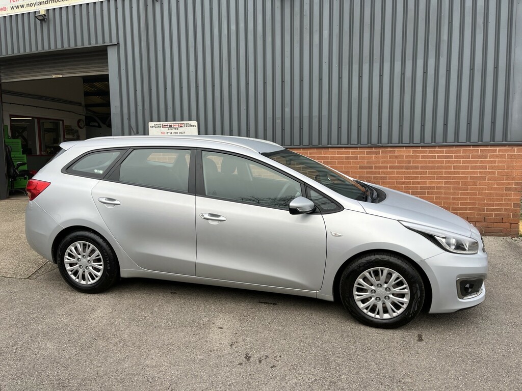 Kia Ceed 1.6 Crdi 1 2017 MK67VWN Silver #2