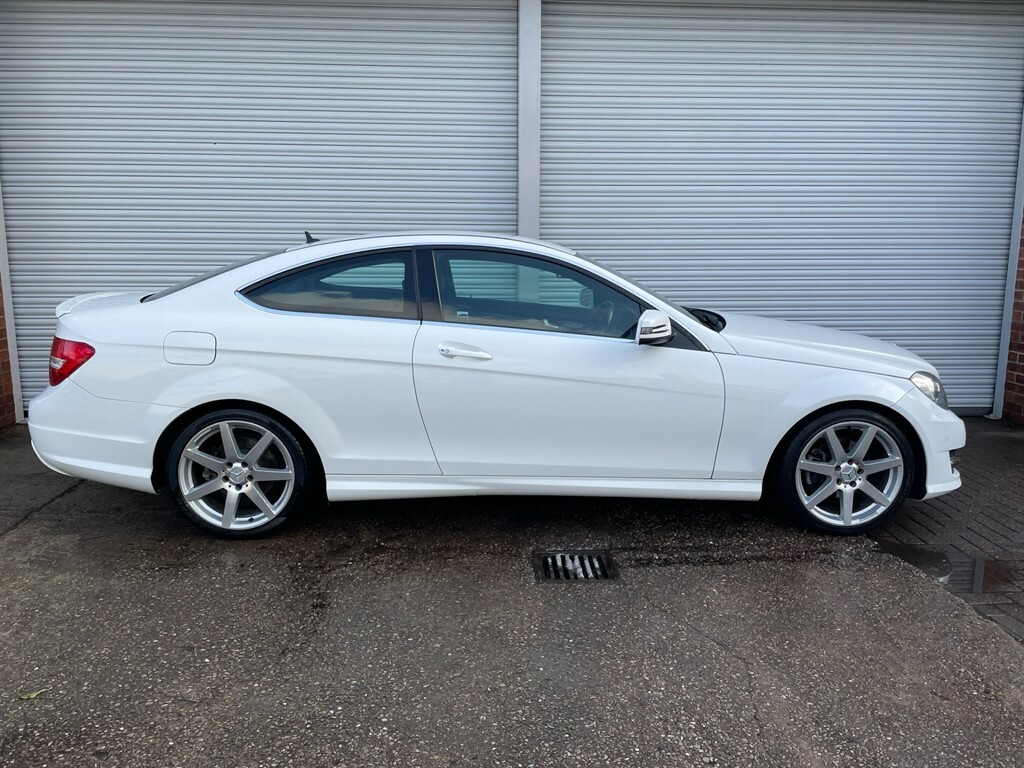 Mercedes-Benz C Class C220 Cdi Blueefficiency Sport White #2