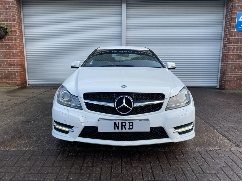 Mercedes-Benz C Class C220 Cdi Blueefficiency Sport White