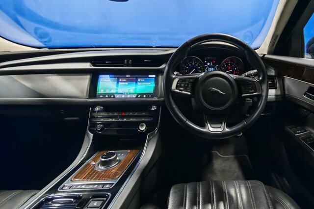 Jaguar XF Portfolio Gpf Sportbrake GY19WDA Black #6