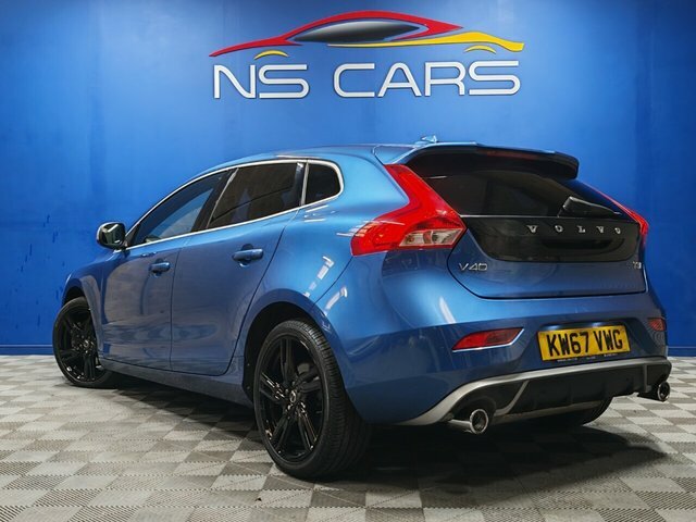 Volvo V40 T3 R-design Pro Hatchback Blue #5