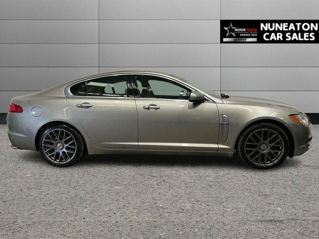 Jaguar XF 3.0D V6 Premium Luxury Saloon Euro Gold #2