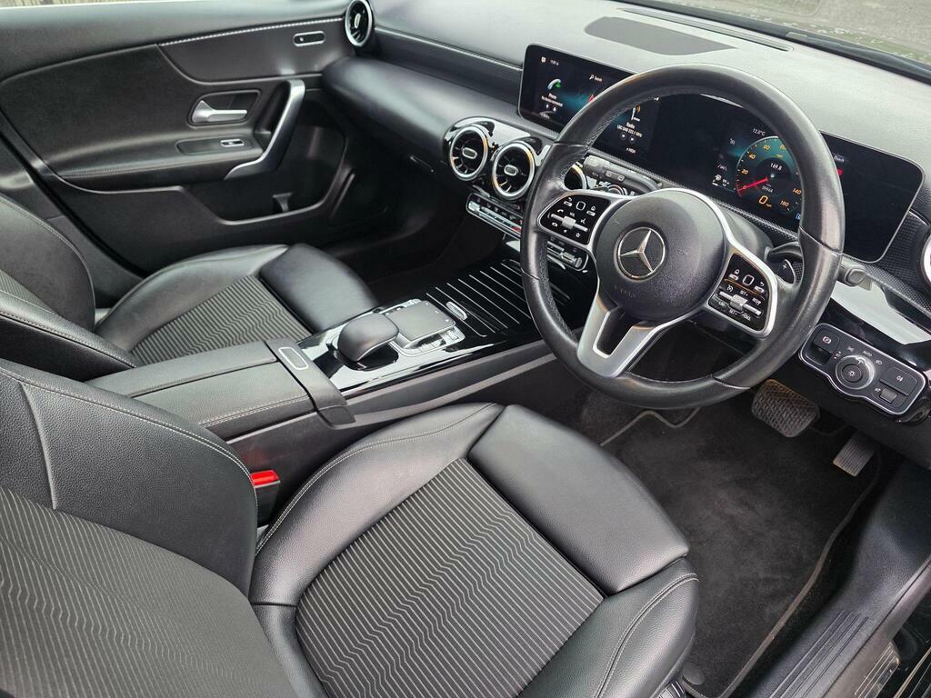 Mercedes-Benz A Class 1.5 A180d Sport Executive 7G-dct Euro 6 S S YG68VWH Black #4