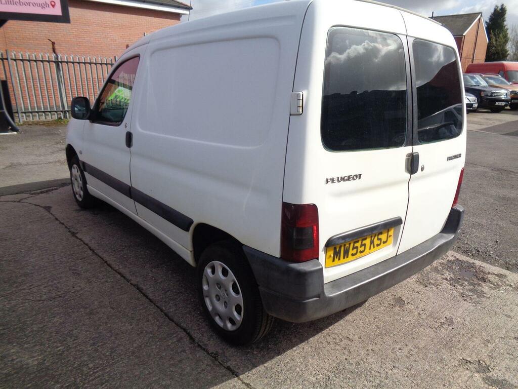 Peugeot Partner 2L Escapade Grey #5