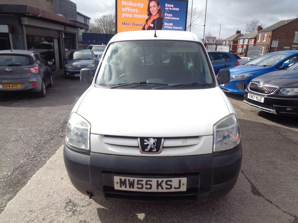 Peugeot Partner 2L Escapade Grey #7