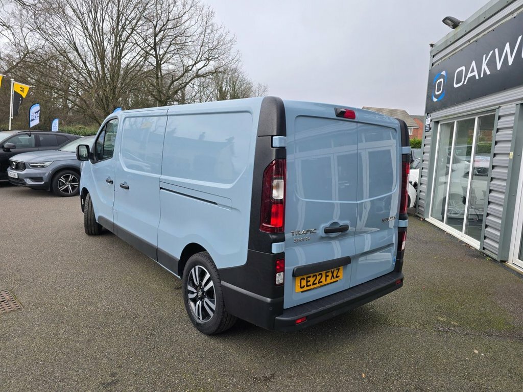 Renault Trafic 2L Sport CE22FXZ Blue #2