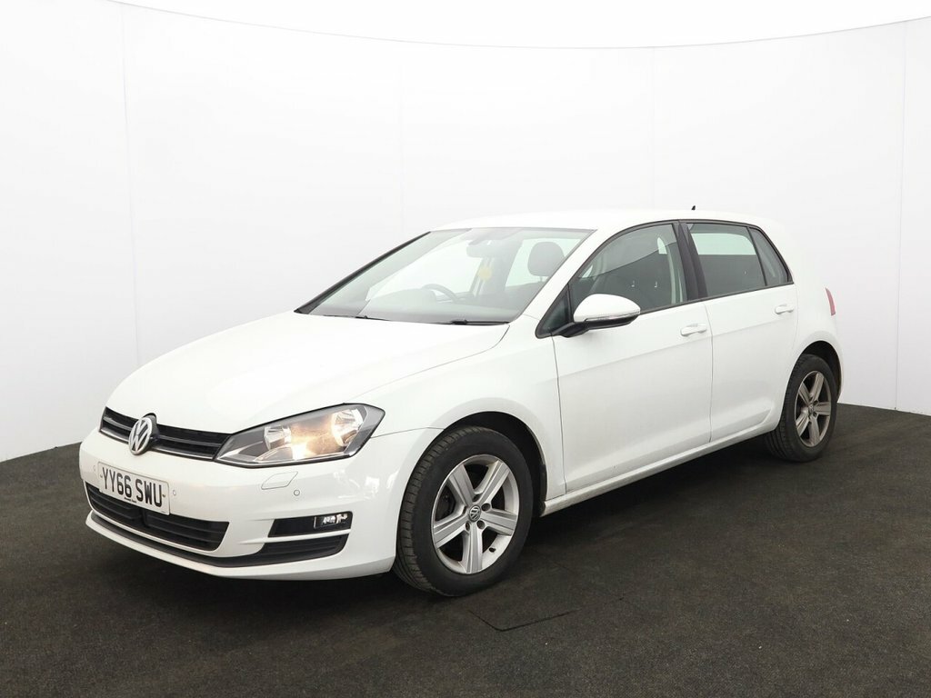 Volkswagen Golf 1L Match Edition White #3