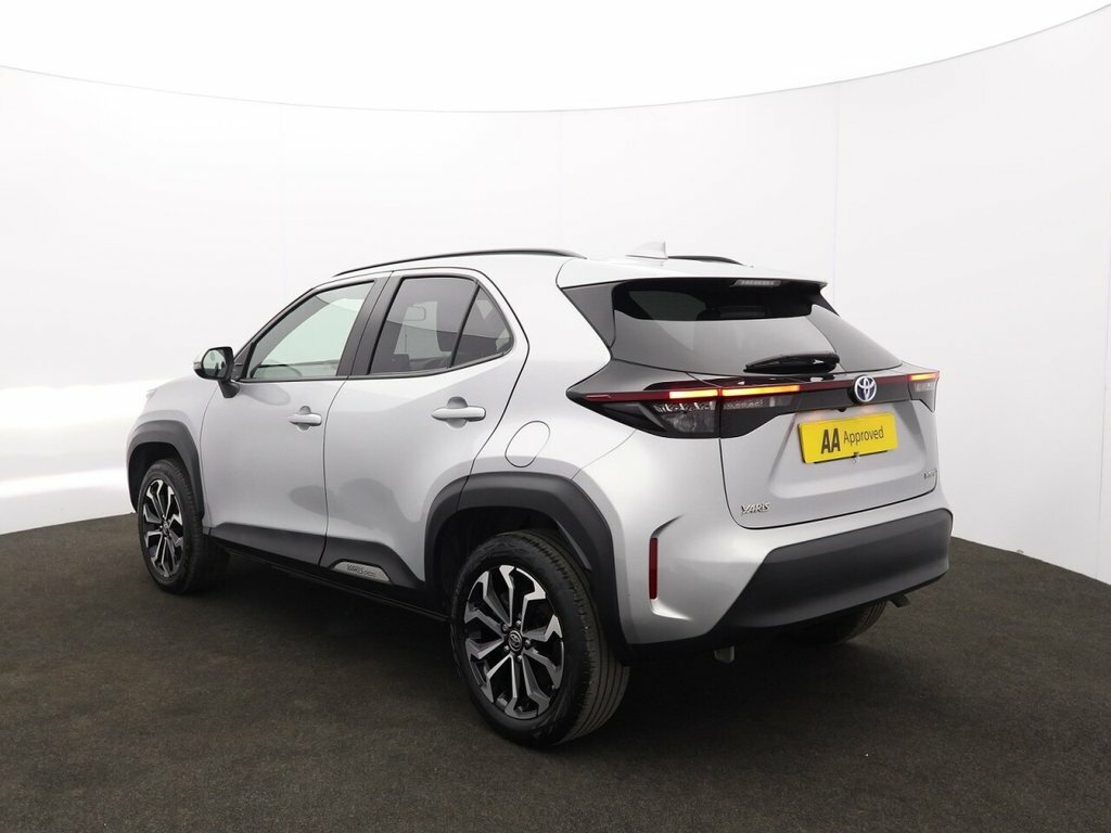 Toyota Yaris Cross 1.5L Design PJ23HFM Silver #5