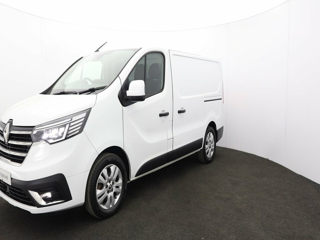 Renault Trafic 2L Sport CA22OSM White #3