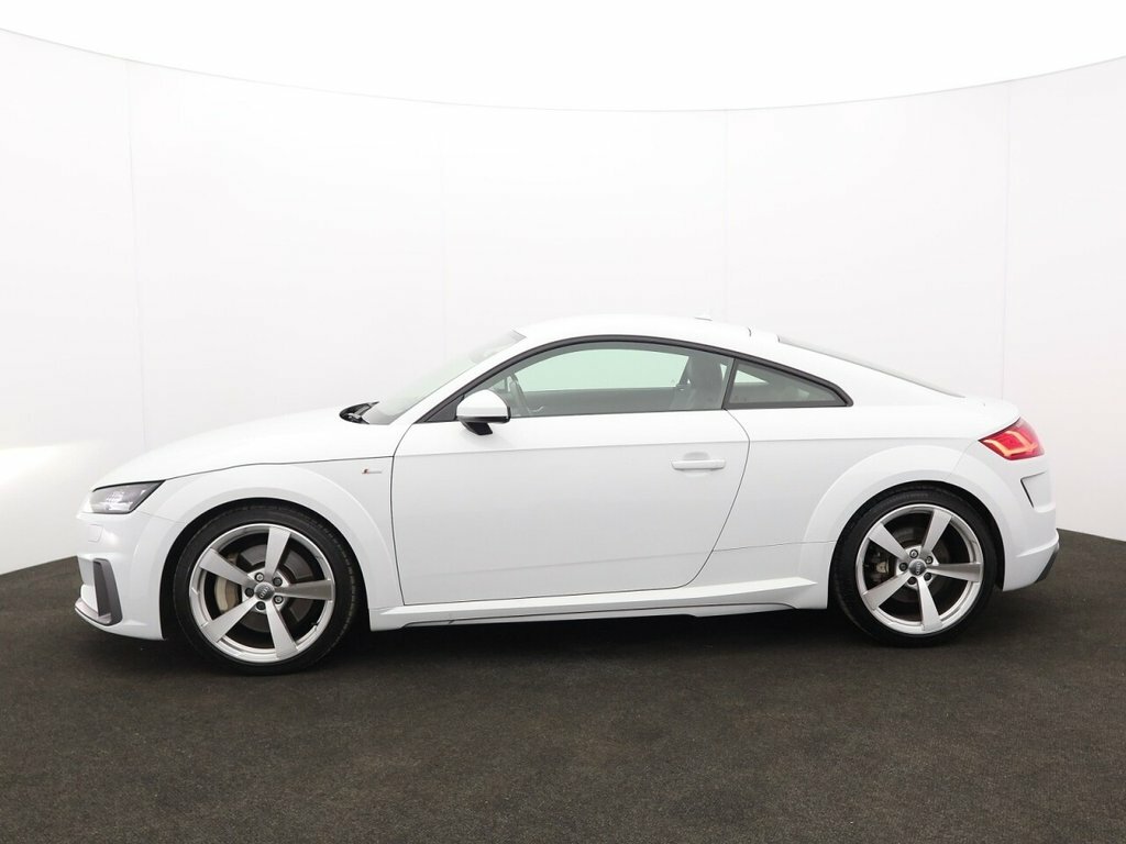 Audi TT 2L S Line WG69TWX White #3