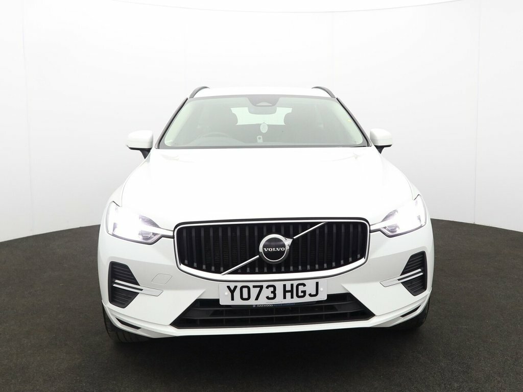 Volvo XC60 2L Core YO73HGJ White #2