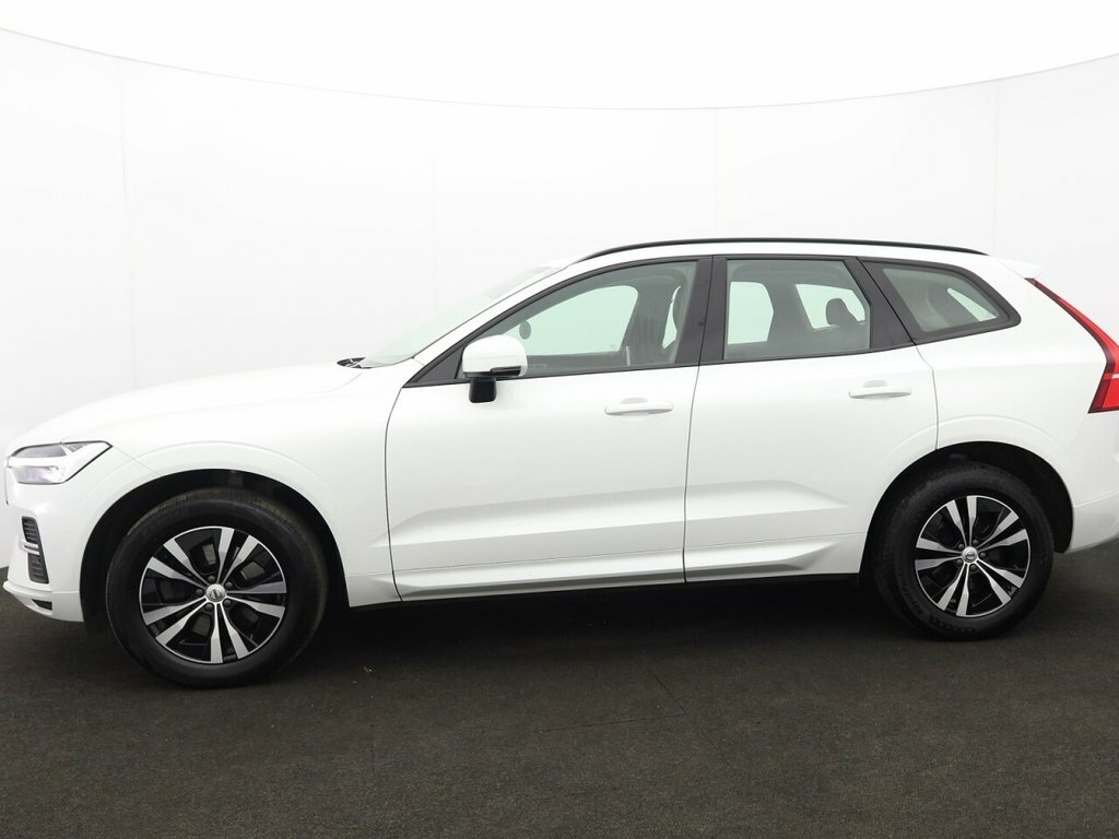 Volvo XC60 2L Core YO73HGJ White #4