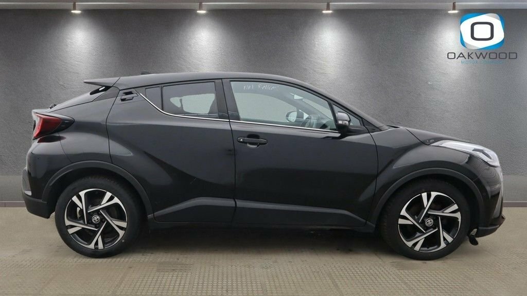 Toyota C-Hr 1.8L Design LO22JPF Black #5
