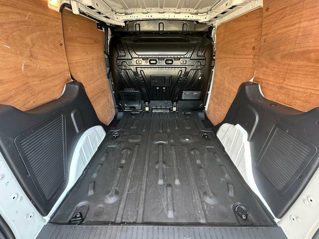 Ford Transit Connect 1.5L Trend White #2