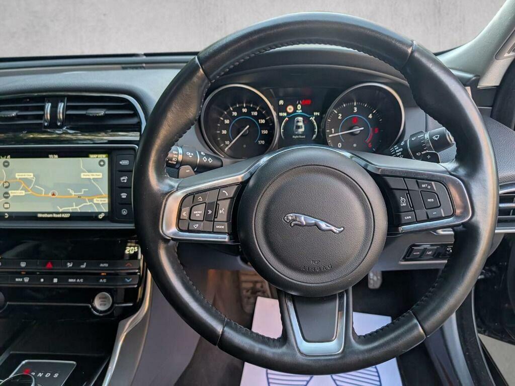 Jaguar XE Saloon 2.0D Prestige Euro 6 Ss 20181 Black #6