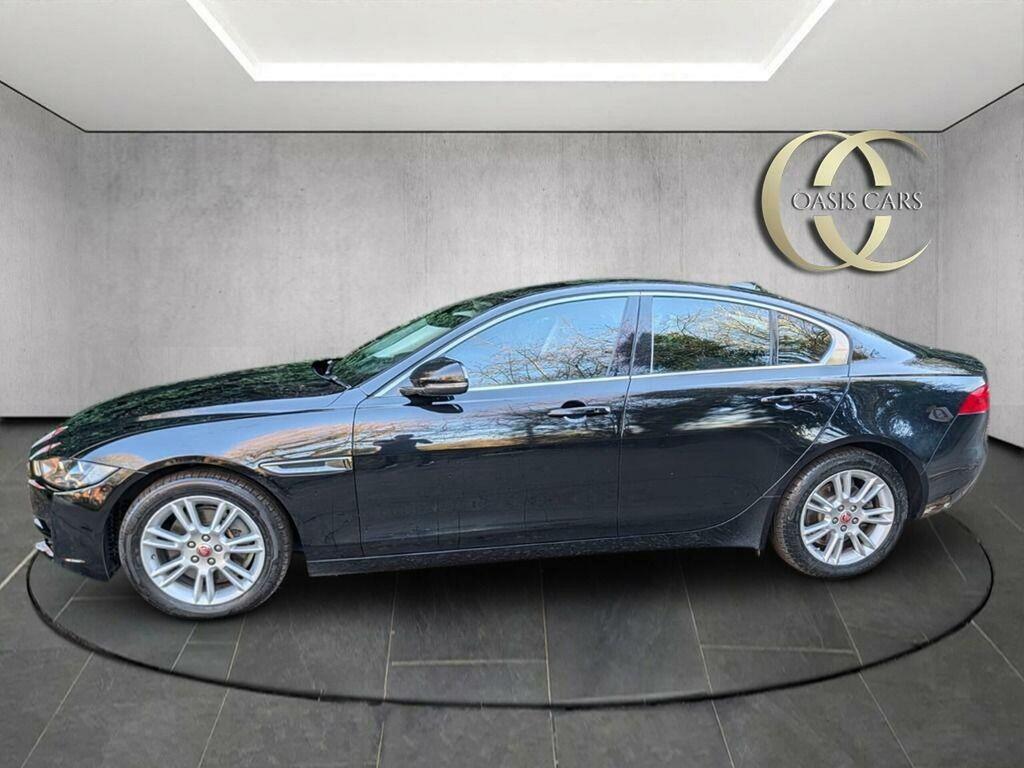 Jaguar XE Saloon 2.0D Prestige Euro 6 Ss 20181 Black #4
