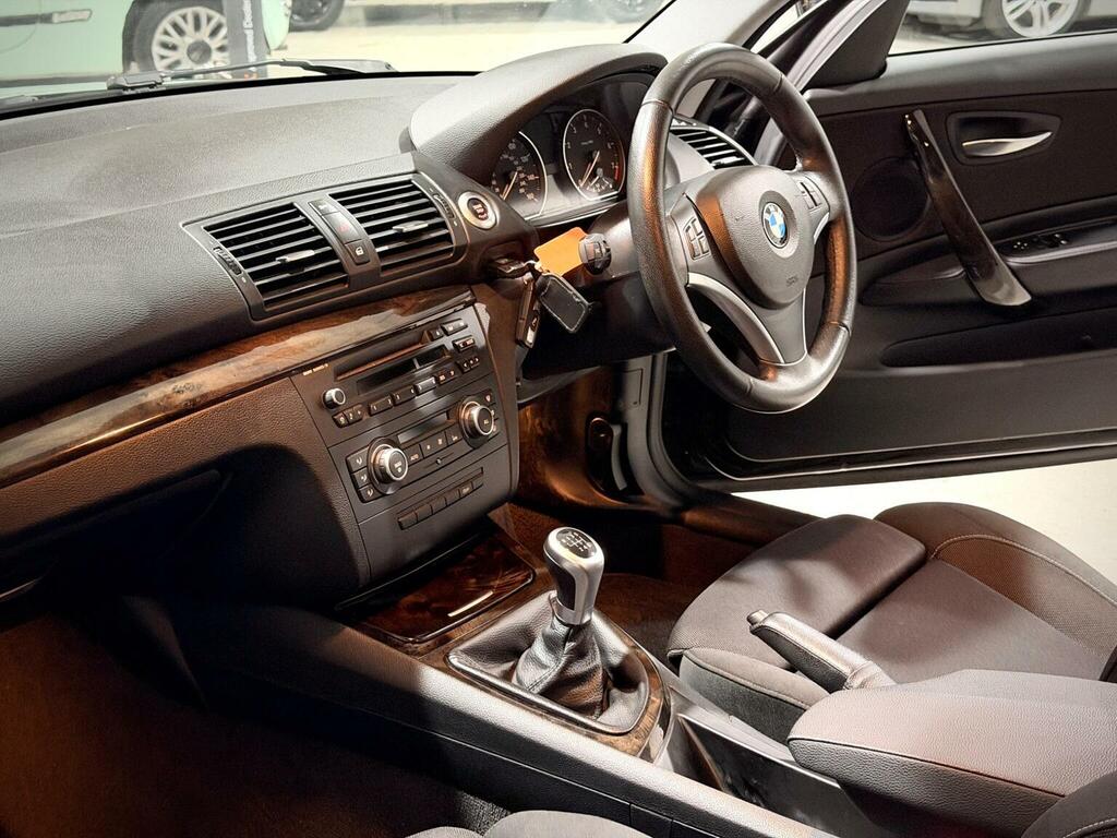 BMW 1 Series Coupe 2.0 120I Se Euro 5 Ss 201261 Black #2