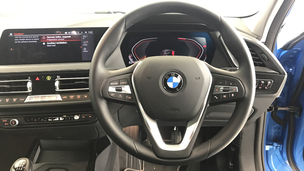 BMW 1 Series Sports Blue #5