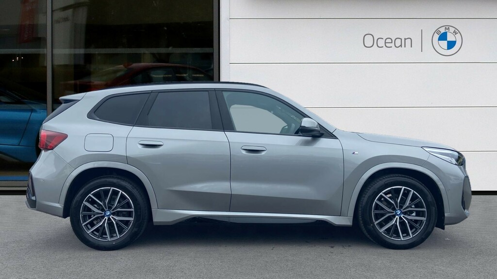 BMW iX1 Suv WA75MJV Silver #3