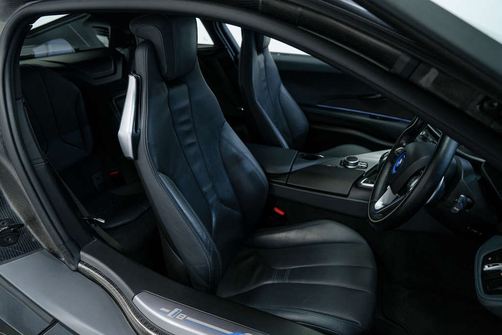 BMW i8 Hybrid Grey