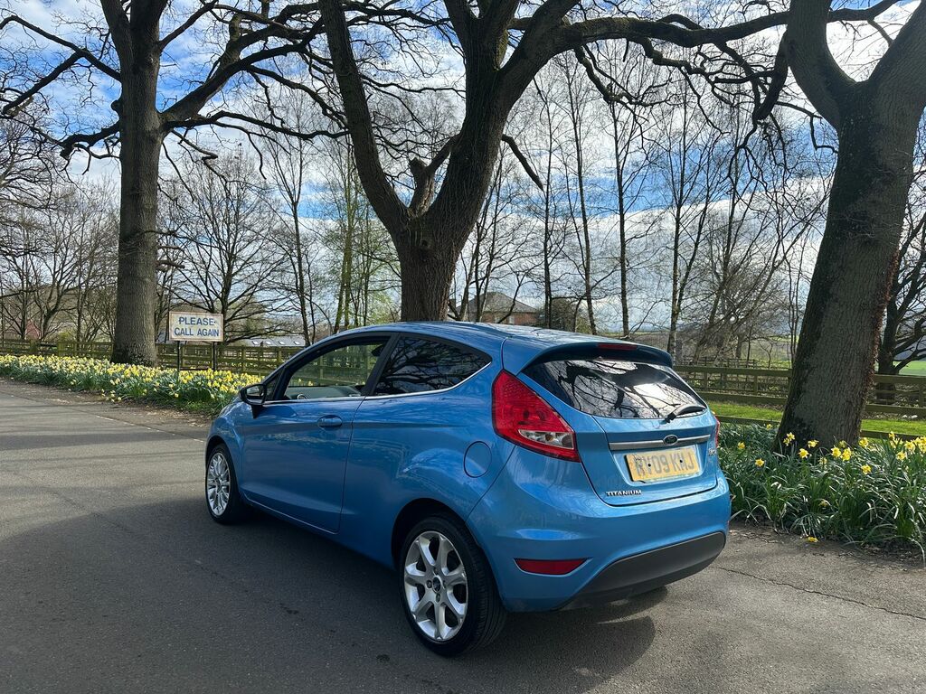 Ford Fiesta 1.4 Titanium Hatchback 133 Gkm RV09KMJ Blue #6